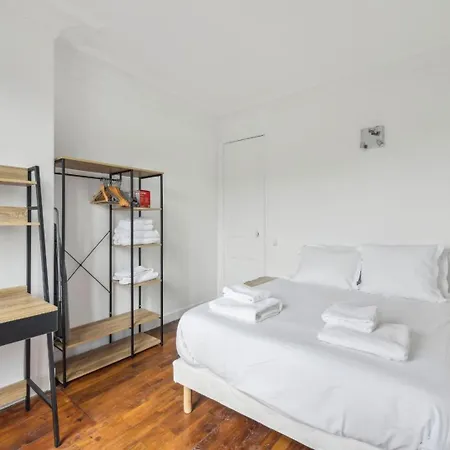 Appartamento Bluestay 836 - De Charme Avec Terrasse Parigi
